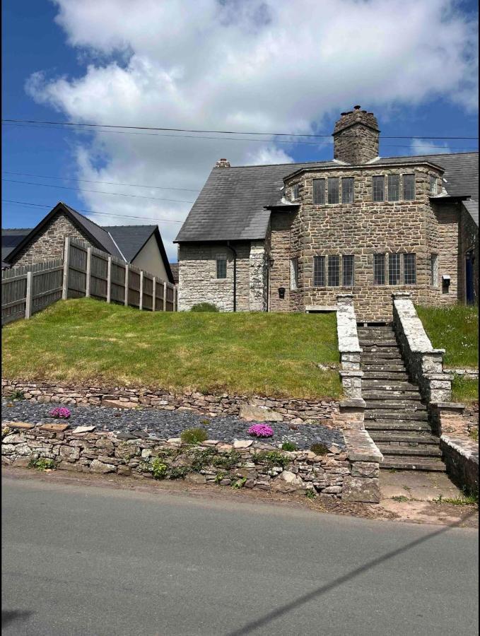 Cosy Arts & Crafts Cottage With Stunning Views Brecon Buitenkant foto