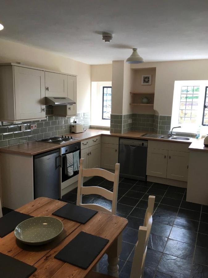 Cosy Arts & Crafts Cottage With Stunning Views Brecon Buitenkant foto