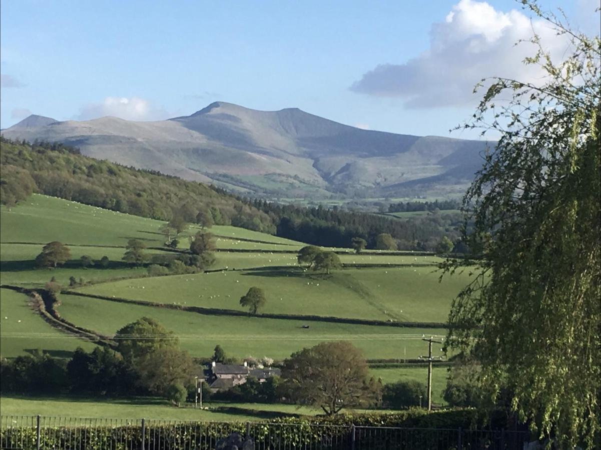 Cosy Arts & Crafts Cottage With Stunning Views Brecon Buitenkant foto