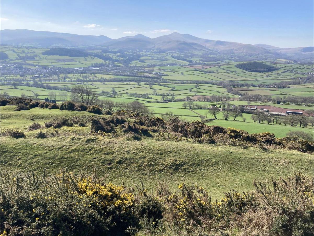 Cosy Arts & Crafts Cottage With Stunning Views Brecon Buitenkant foto